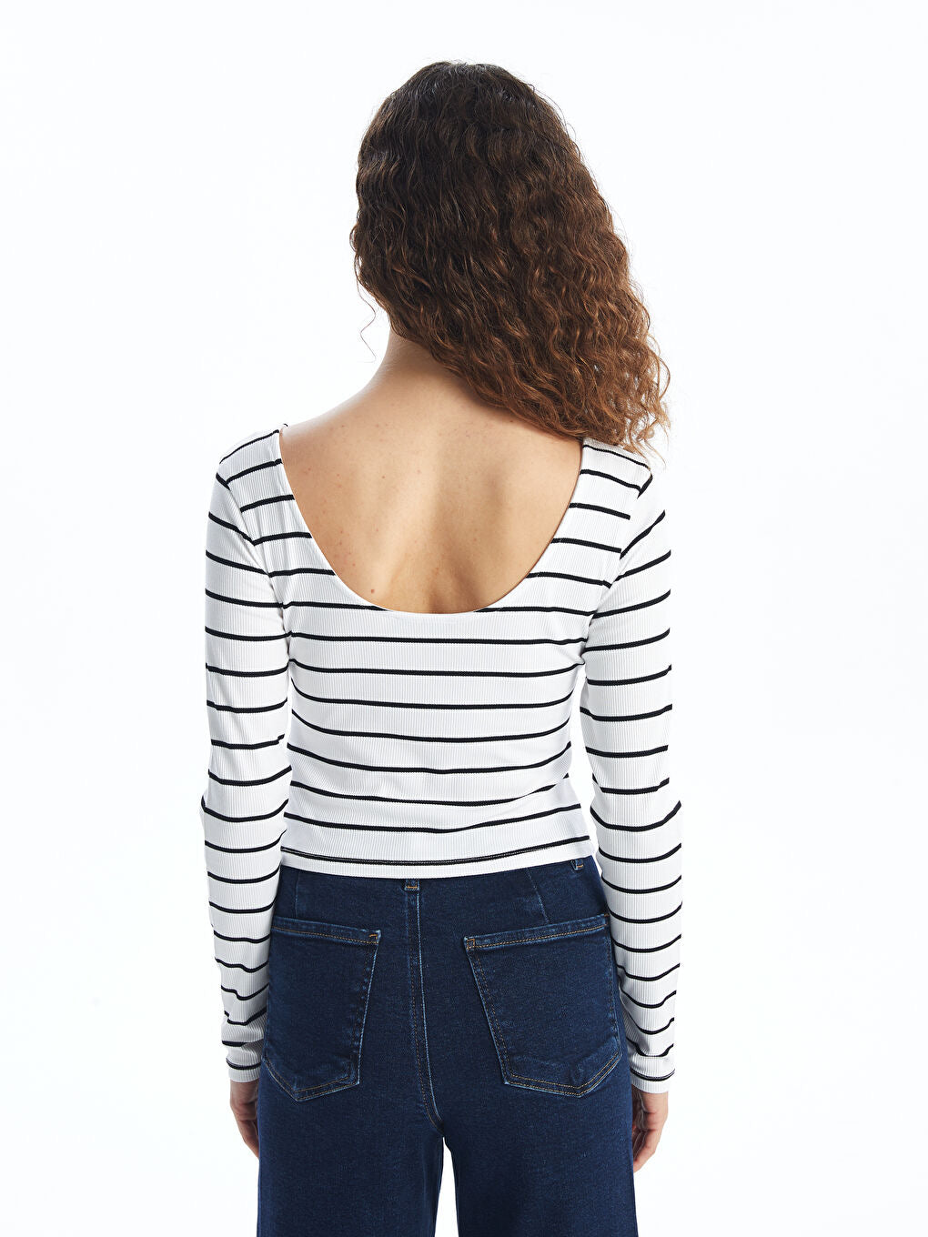 U Neck Stripe Tops | Black and White